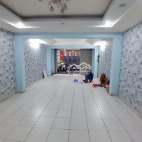 Nhà Nguyên Căn Hoàng Sahẽm Xe Hơi4,5X14M Trệt 1 Lầu 2 Phòng Ngủ 2 Vệ Sinh- 18 Triệucó Thương Lượng- 0339668168 Xem Nhà Ngay