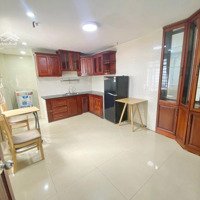 Cho Thuê Nguyên Tầng 40M2 Tách Bếp- Full Nội Thất. Cửa Sổ Trời Đón Nắng Giảm Còn 7 Triệu/Tháng