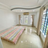 Cho Thuê Nguyên Tầng 40M2 Tách Bếp- Full Nội Thất. Cửa Sổ Trời Đón Nắng Giảm Còn 7 Triệu/Tháng