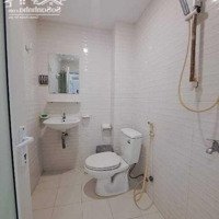 Nhà Giá Rẻ Quận 10, P. 12, Cao Thắng Ngang 10M Dài 5.4M 1 Trệt 2 Lầu Hc Đủ