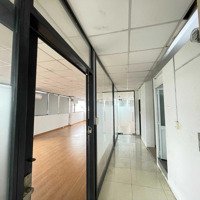 Cho Thuê Văn Phòng 100M2 Đẹp Có Ban Công Thoáng Ở Hòa Hưng, Phường 12, Quận 10