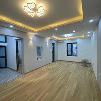 Siêu Hiếm! Tập Thể Trường Chinh- Đống Đa- Sân Rộng - Sổ To 70M2- 2 Phòng Ngủnhà Đẹp Chỉ 2,39 Tỷ