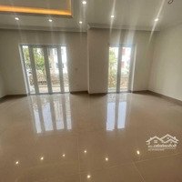 Cho Thuê Biệt Thự Dương Nội.hoàn Thiện Đủ Thang Máy,Điều Hòa. Liên Hệ: 0983.983.448