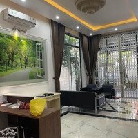 Cho Thuê Biệt Thự Đường Nguyễn Văn Cừ,P. Cái Khế, Gần Cầu Cồn Khương