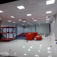 Cho Thuê Văn Phòng , Showroom 2 Tầng Đưòng Lớn Nguyễn Phuớc Lan