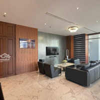 Cho Thuê Căn Hộ Penthouse Rộng 270M2 Đầy Đủ Nội Thất Cao Cấp