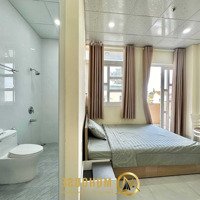 Căn Hộ Quận 1 Rộng 30M2 Đầy Đủ Nội Thất, Thang Máy, Ban Công Lớn, Gần Cầu Bông, Công Viên Lê Văn