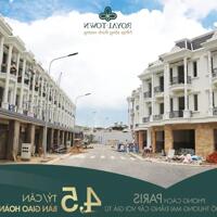 Nhà mới sang xịn mịn Royal Town - nhà phố 1 trệt 2 lầu sổ hồng riêng có sẵn ngay tại trung tâm thành phố Dĩ An