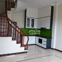 1.7 Tỉ , Nhà Mới Ngay Quốc Lộ 6, 4 Tầng X 39M, Ô Tô Đỗ Ngay Nhà