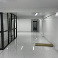 Cho thuê văn phòng Nguyễn Xiển, tòa nhà 8 tầng xây mới, 90 m2/tầng, sàn thông đẹp