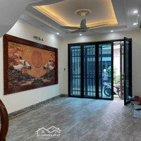 Nhà Đẹp - Phân Lô Bộ Công An - Ô Tô Đỗ Cửa - Phố Thanh Am - Long Biên 42M23Tầngmặt Tiền4.7M, Giá Bán 4.5 Tỷ