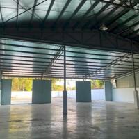 Cho thuê kho xưởng 2700m2 giá chỉ 70tr tại Dĩ An, Bình Dương