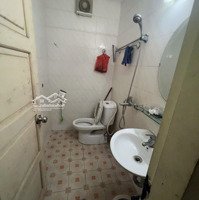 Hoàng Cầu - Trần Quang Diệu Nhà 80M2X 5 Tầng, Ngõ Rộng, Oto Đỗ Thoải Mái, Nhà Mới Sơn Sửa Đẹp