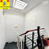 BÁN NHÀ RIÊNG TẠI ĐƯỜNG NGUYỄN DUY TRINH , QUẬN 2 _ 62 m2 _ 2 TẦNG 2 PN 3 WC _ SHR _ ĐÃ HOÀN CÔNG