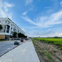 Shophouse chân đế chung cư nhỉnh 4 tỷ duy nhất 1 căn