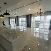 Cần cho thuê căn Penthouse Happy Valley Phú Mỹ Hưng. 225 m2, 4PN