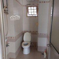 Cần Cho Căn Hộ Hùng Vương Điện Máy, Q.5 , 78M, 3 Pn, Wc, 2 Mlạnh, Tlạnh, Mgiặt, Mnn 8.5 Triệu/Tháng,