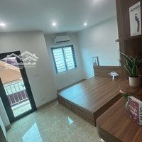 Khai Trương Ccmn 1N1K 40M2. Full Đồ Máy Giặt Ban Công Tại Yên Hoà