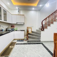 Bán Nhà Bắc Từ Liêm 37M2*3T. Nhà Dân Xây, Full Nội Thất. Ôtô Vào Nhà. 100M Đến Ubnd Phường Liên Mạc