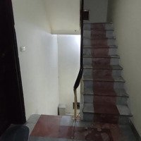 Nhà Riêng, Trong Ngõ Phố Chùa Láng. Kd Cho Thuê Căn Hộ.diện Tích~80M2. Xây 5 Tầng. Giá Chào 9,8 Tỷ