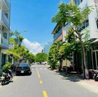  Cần bán nhà gác lửng 64m2 đường 8c khu TĐC Hà Quang 2, Nha Trang đường nhựa rộng 12m. Giá 4,5tỷ