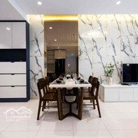 Kẹt Vốn Bán Gấp Ch Saigon Royal Quận 4 2 Phòng Ngủ75M2 1.85Tỷ