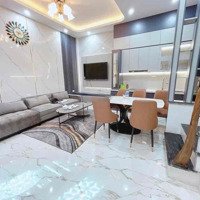 Phố Vip Cầu Giấy, Ô Tô Đỗ Cửa, Diện Tích: 35M2 - Mt4M - 4 Ngủ Nhỉnh 6 Tỷ