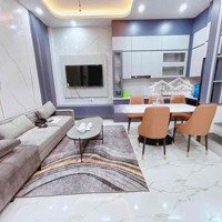 Phố Vip Cầu Giấy, Ô Tô Đỗ Cửa, Diện Tích: 35M2 - Mt4M - 4 Ngủ Nhỉnh 6 Tỷ