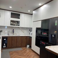 Chính Chủ Bán Căn Góc 181M2 Royal City, Bc Đông Nam, Full Nội Thất Chỉ Hơn 14 Tỷ. Liên Hệ: 0966765998