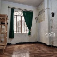 Phòng Trọ Bạch Đằng, 20M2, Wc Riêng