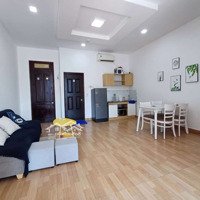 Cho Thuê Căn Hộ 1 Phòng Ngủ60M2, Full Nội Thất, Ban Công,Gần Ngã Tư Hàng Xanh