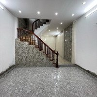 Bán Nhà Ngõ 281 Trương Định - Hoàng Mai 40M2 4 Tầngmặt Tiền4M Giá Chào 5,2Tỷ (Có Thương Lượng)