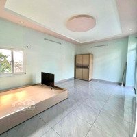 Căn Hộ Full Nội Thất 40M2 Ban Công - Ngay Ngã Tư Thủ Đức