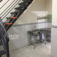 Nhà 1 Trệt 1 Lầu 25M2 Ở Hẻm Không Ngập Nước Gần Chợ