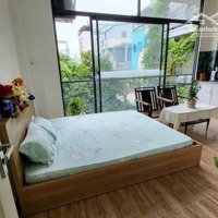 Trống Lại Căn Studio View Thoáng - Đầy Đủ Nội Thất Mới Mẻ - Thang Máy