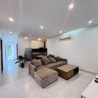 Cho Thuê Căn Hộ 3 Phòng Ngủ, 2 Phòng Wc Siêu Rẻ, 120M2, Pool, Balcony, Nguyễn Văn Hưởng