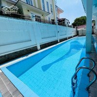 Cho Thuê Căn Hộ 3 Phòng Ngủ, 2 Phòng Wc Siêu Rẻ, 120M2, Pool, Balcony, Nguyễn Văn Hưởng