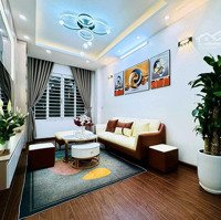 Nhà Láng Hạ, 30M2, Ngõ Thông Rộng, Gần Phố, Mới Đẹp, Hơn 5 Tỷ