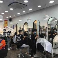 Bán Nhà Mặt Phố Nguyễn Trãi Vỉa Hè 75M 5Tang Đang Làm Salon Tóc