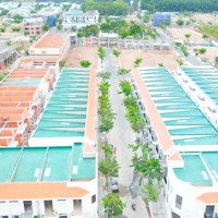 Bán Nhà Phố Xây Sẵn 142.8M2 Giá Bán 2,1 Tỷ , Chỉ Cần Thanh Toán Trước 30% , Vcb Hổ Trợ Vay