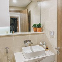 Chính Chủ Cho Thuê Căn Hộ 2 Phòng Ngủ- 2 Vệ Sinh 82M2 Cc Oriental Plaza, Tân Phú. Giá 11 Triệu/Tháng Liên Hệ: 0949229199