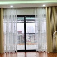 Mặt Phố Nguyễn Khang - Kinh Doanh Đỉnh - Tòa Nhà Văn Phòng 8 Tầng Thang Máy - Vỉa Hè