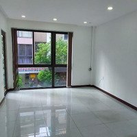 Hiếm - Cho Thuê Nhà Nguyên Căn Mặt Tiền Khu Hà Đô Centrosa Đường 3/2, Q.10. (5,5X13M), 4 Tầng