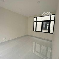 Cho Thuê Nhà Phố 84M2 Hoàn Thiện Có Thang Máy 22 Triệu/ Tháng Tại Vinhomes Quận 9