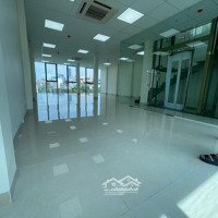 Chính Chủ Cho Thuê Văn Phòng Tại Nguyễn Chí Thanhdiện Tích100M2, Giá Chỉ Từ 15 Triệu/Th Liên Hệ: 0963506523