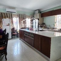 Siêu Hiếm Cầu Giấy Bán Nhà 7 Tầng - Gara Ôtô - Thang Máy - Lô Góc 2 Mặt Tiền- Liên Hệ: 0985387468 Ms Thúy