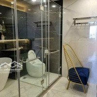 Chính Chủ Bán Căn Hộ 4 Phòng Ngủ 3 Vệ Sinh 136 M2 Full Nội Thất Cực Đẹp Tại Roman Plaza: 0986126598