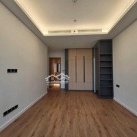 Cần Bán Gấp Căn Hộ Sarina 3 Phòng Ngủgiá Bán 15,5 Tỷ,Diện Tích127M2 . View Sông Đẹp