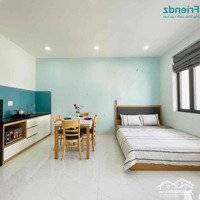 Studio Full Nội Thất Phòng Rộng Có Ban Công Hiện Đại