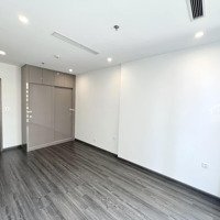 Cần Bán Căn 2N 2 Vệ Sinh(~62M2)- Tonkin - Tầng Trung - Bc Đông Bắc - View Nội Khu Bể Bơi .